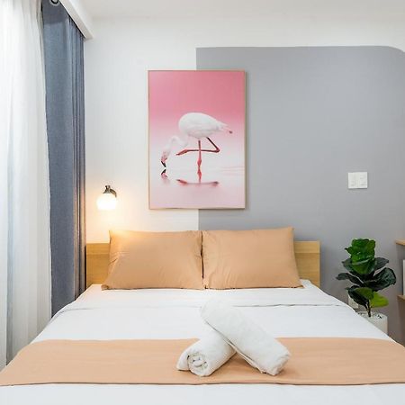 Cozrum Homes Ambera House Thành Pho Ho Chí Minh Esterno foto