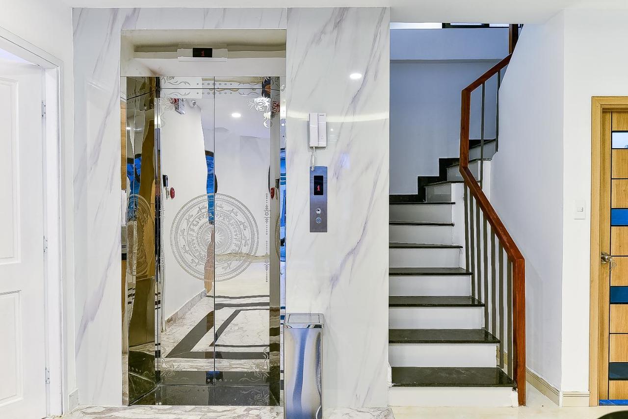 Cozrum Homes Ambera House Thành Pho Ho Chí Minh Esterno foto