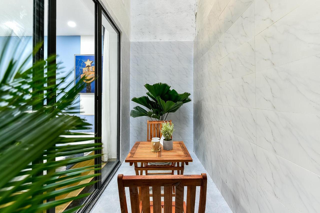 Cozrum Homes Ambera House Thành Pho Ho Chí Minh Esterno foto